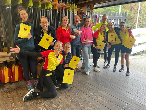 groepsfoto-gelekaart-behaald-11-10-2025