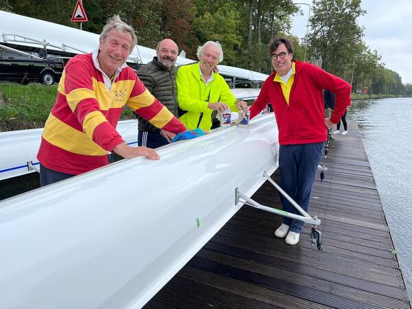 Heren aan de Vecht botenschoonmaak